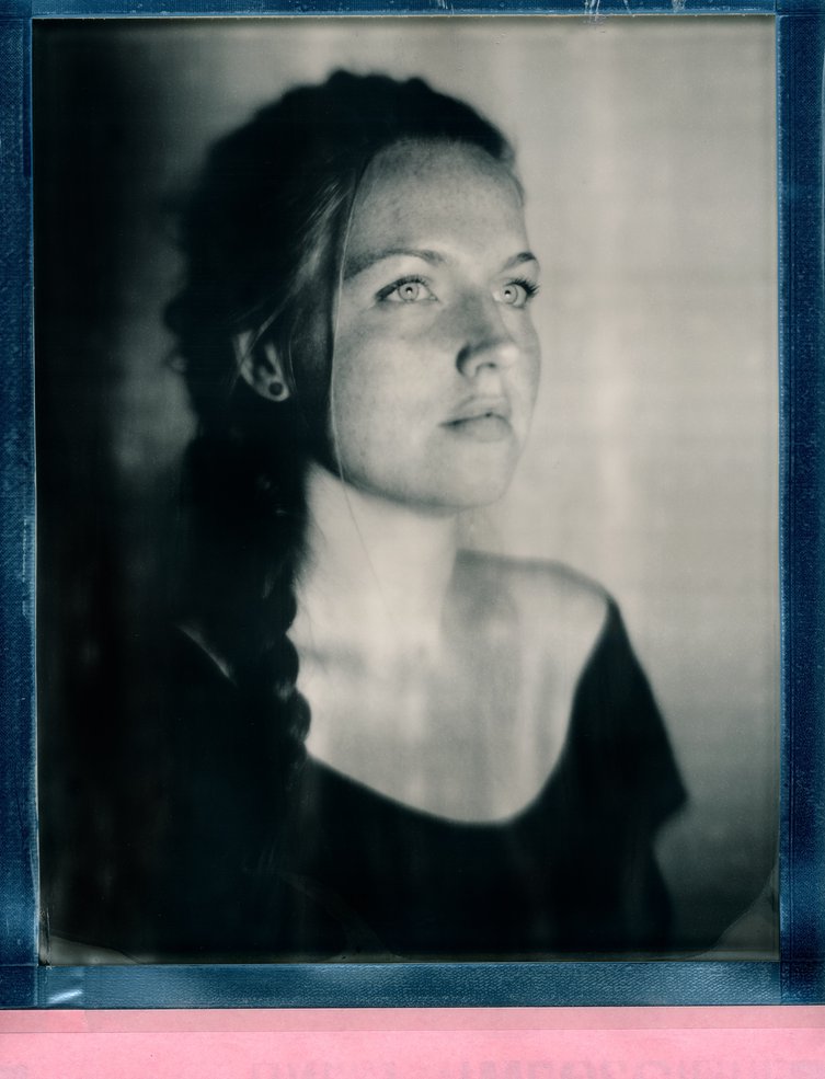8x10 - Christine (305 mm Kodak Portrait Lens)